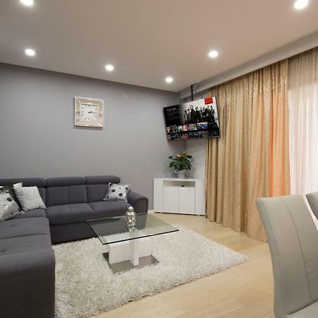 Apartment Deluxe Nana Makarska Exterior foto